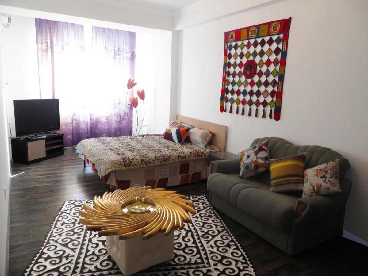 Studio Boutique Apartment ビシュケク エクステリア 写真